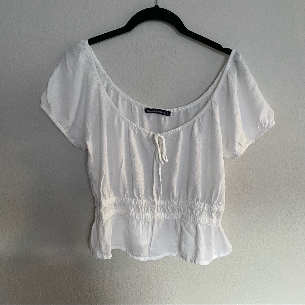 abercrombie and fitch white scoop neck blouse
